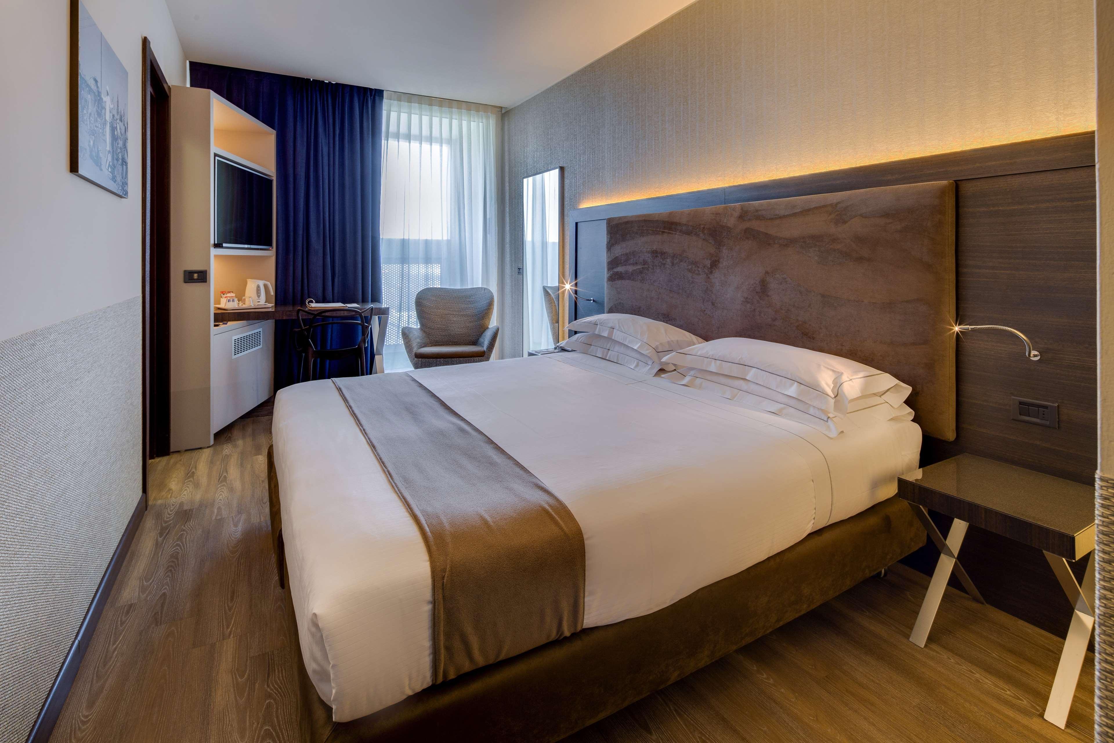 Best Western Plus Hotel Farnese Πάρμα Εξωτερικό φωτογραφία