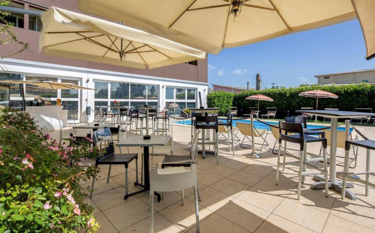 Best Western Plus Hotel Farnese Πάρμα Εξωτερικό φωτογραφία